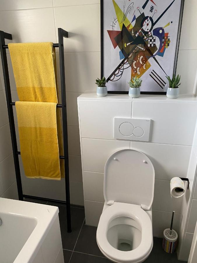Brand New Cozy Apartment 10 Min To City Center Вена Экстерьер фото